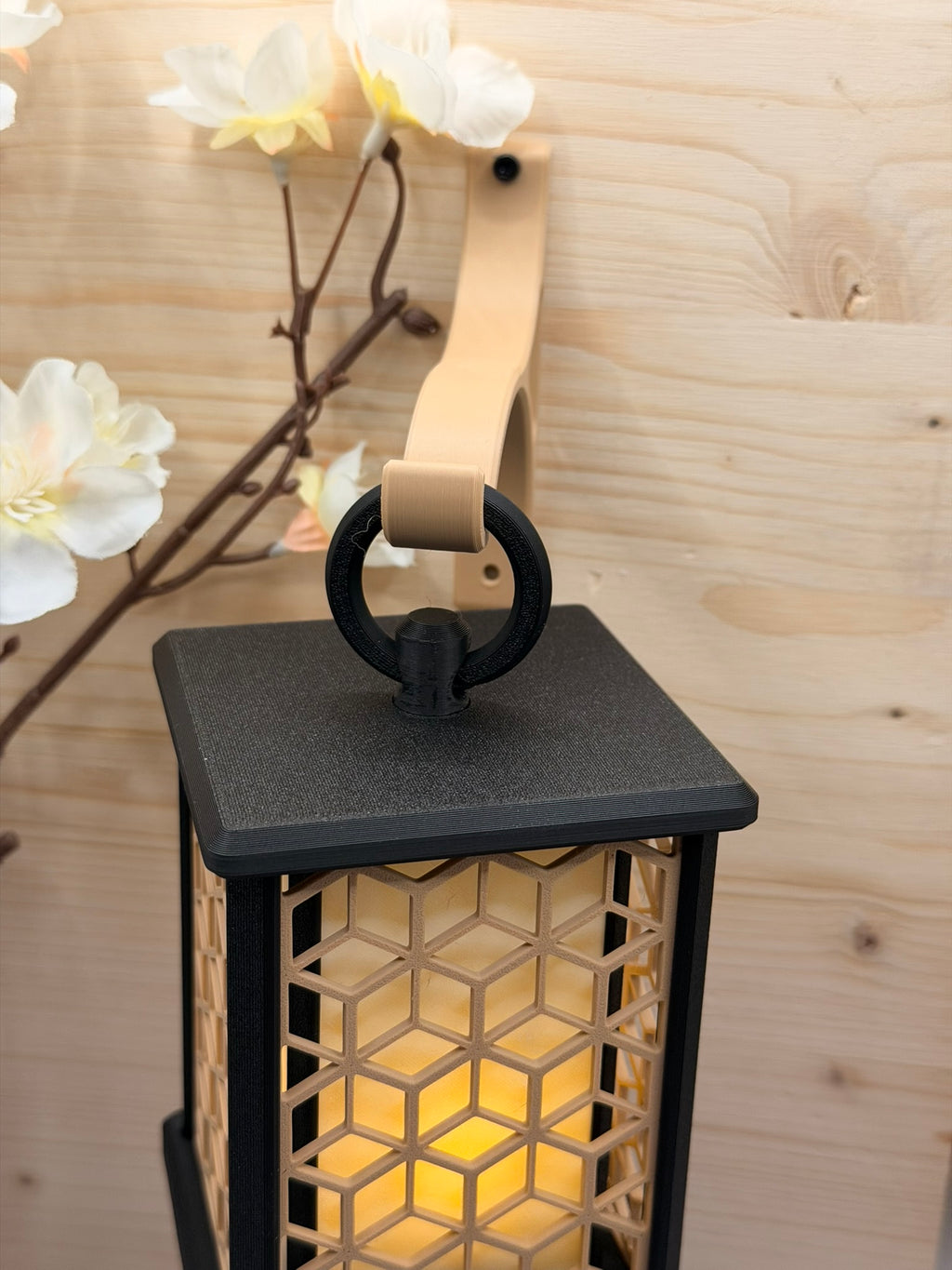 Sanftes Licht mit asiatischem Flair – stilvolle Teelichtlampe