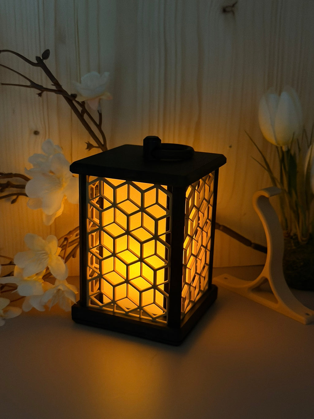 Sanftes Licht mit asiatischem Flair – stilvolle Teelichtlampe